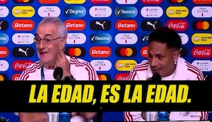 Jorge Fossati sorprendió a Paolo Guerrero con broma inesperada en plena conferencia