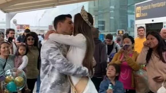 Luciana Fuster lloró durante su despedida a Vietnam junto a Patricio Parodi