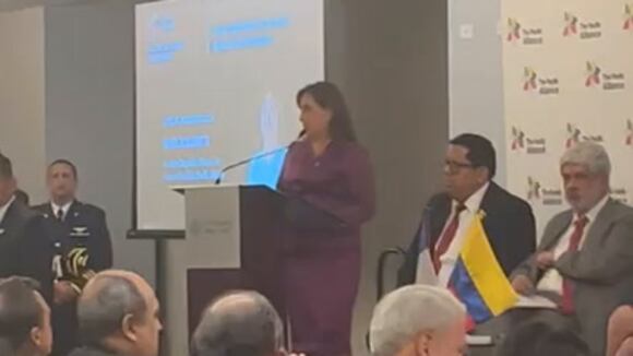 Dina Boluarte se pronuncia sobre incidente en foro de la Alianza del Pacífico