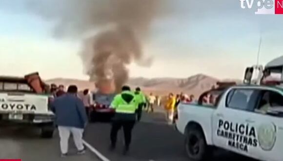 Ica: dos fallecidos deja fatal choque entre auto y camioneta en la Panamericana Sur