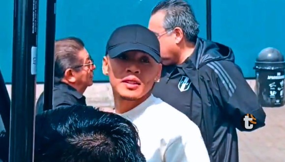 Bryan Reyna tuvo llegada accidentada en el aeropuerto (Video: @jordyflores)