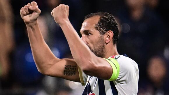 Gol de penal de Hernán Barcos para el 1-0 de Alianza Lima vs. Alianza Atlético. (Video: Liga 1 MAX)