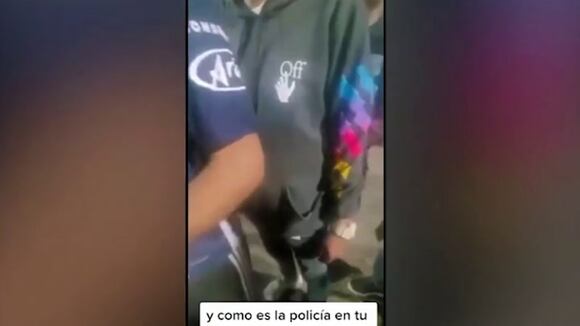 Sujetos de identificaron como policías e intentaron ingresar a estadio sin entrada
