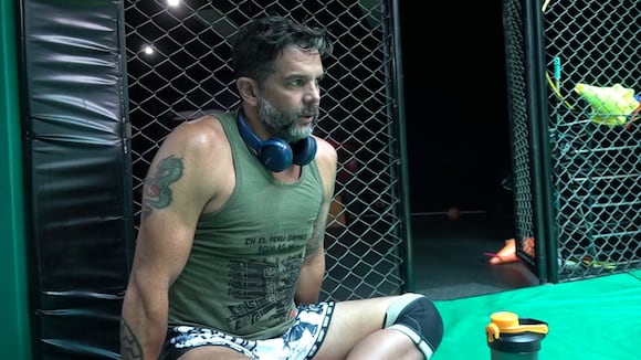 Fallecen sus padres, hermano e hijo