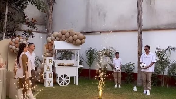 TROME - Fiesta de revelación de género de Melissa Klug