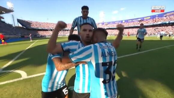 Gol de Adrián Martínez en Racing vs Cruzeiro. (Video: DSPORTS)