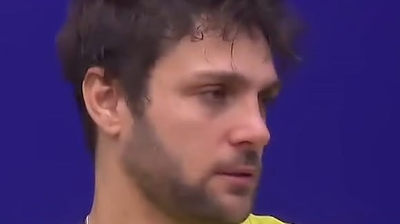 TROME - Nicola Porcella le reclama a Wendy