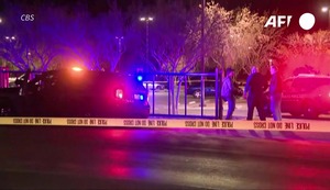 Violento tiroteo en Estados Unidos deja 3 muertos y decenas heridos