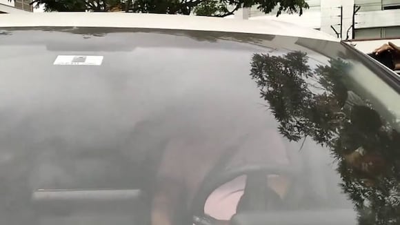 Julio Rivera lanza gesto que confirma viaje de Paolo Guerrero a Trujillo. VIDEO: Pulso Sports