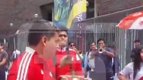 Fiesta de color e ilusión en los exteriores del Estadio Nacional (Video: América)