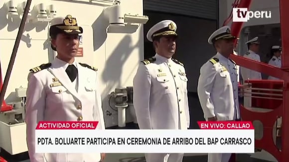Dina Boluarte participa en ceremonia del arribo del BAP Carrasco