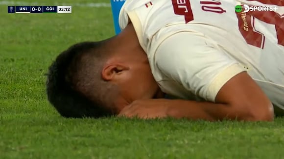 Piero Quispe recibe terrible pisotón que causó hasta el reclamo de Jorge Fossati (video: Directv Sports)