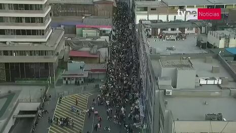 Rejas en Mesa Redonda y Mercado Central para evitar comercio ambulatorio cerca a Navidad