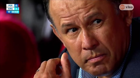 Hinchas de la Selección Peruana pidieron la salida de Juan Reynoso. (Video: Movistar Deportes)