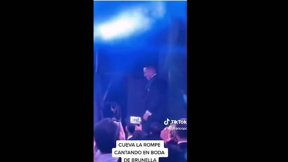 Christian Cueva se vaciló en boda de Brunella cantando con Marisol