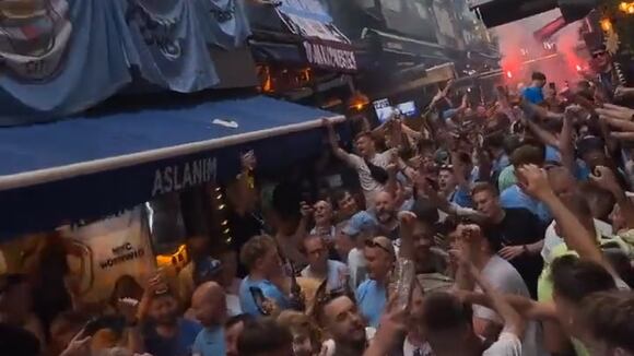 Trome | Fans cantan “Wonderwall” antes de la final de la Champions League