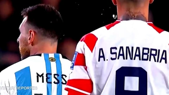 El escupitajo de Sanabria a Messi durante el Argentina vs. Paraguay