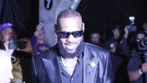 LeBron James festeja récord en la NBA