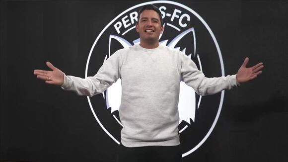 Reimond Manco firmó por Pesas FC y jugará la Kings League. (Video: Persas FC)