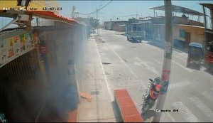 Piura: ¡DE TERROR! Hombre arroja explosivo a minimarket porque dueño se negó a pagar cupo | VIDEO