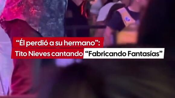 TROME - Tito Nieves es viral por dejar subir a un fanático al escenario a cantar ‘Fabricando Fantasías’