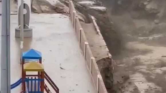 TROME - Sergio Galliani se pronuncia tras huaico en Punta Hermosa: “Resiste Perú”