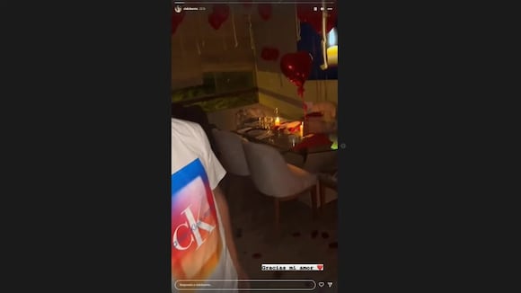 PIero Quispe junto asu novia celebran aniversario (@cieloberrios)