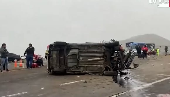 Dos muertos y al menos 6 heridos en accidente de tránsito en la Panamericana Norte