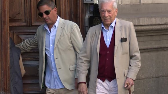 Vargas Llosa, hospitalizado por Covid desde el pasado sábado