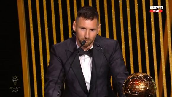 Lionel Messi recordó a Diego Maradona tras ganar el Balón de Oro. (Video: ESPN)