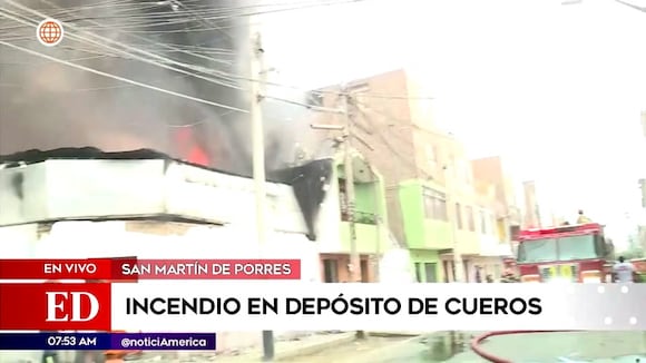 Incendio consume depósito de cueros en San Martín de Porres