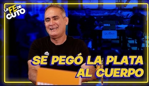 Teddy Cardama y la vez que tuvo que pegarse la plata de Caimanes al cuerpo: “El presidente me dijo: ‘ya le dejé dos bolsas en su habitación, usted ve cómo hace’”
