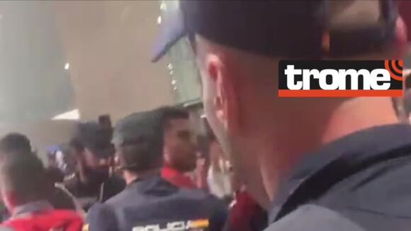 TROME - Jugadores peruanos fueron agredidos por policía española en ‘Banderazo’
