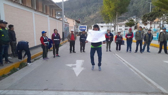 Cajamarca: Abigeo es capturado y obligado por ronderos a hacer ejercicios como castigo.