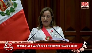 Dina Boluarte sufre un lapsus durante extenso mensaje por Fiestas Patrias: “¿Institutos de Iquitos?”