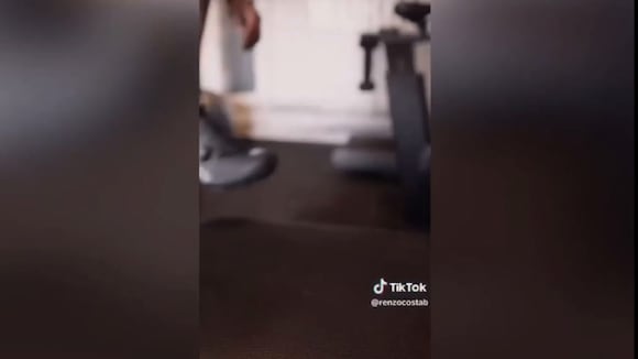 Renzo Costa se convierte en TikToker y muestra cómo es su día tras tener a sus hijos: "Viendo a mis mellizos"
