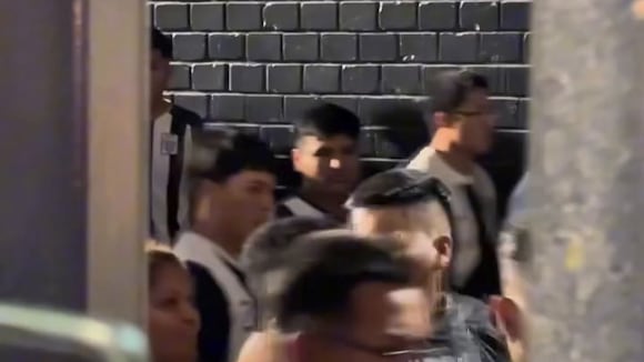 Problemas con la hinchada de Alianza Lima tras ser eliminado de Playoffs de Copa Libertadores (Video: Depor)