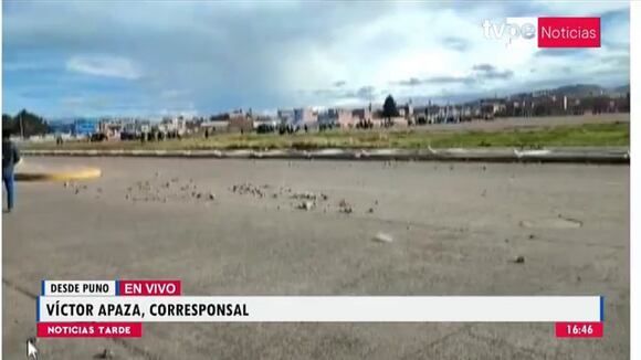 TROME - Manifestantes intentaron tomar el aeropuerto de Juliaca y se desató violento enfrentamiento con la Policía: Dos personas resultaron heridas