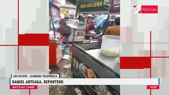 Accidente en Los Olivos: camioneta choca contra mototaxis y puestos de comida, dejando 10 heridos