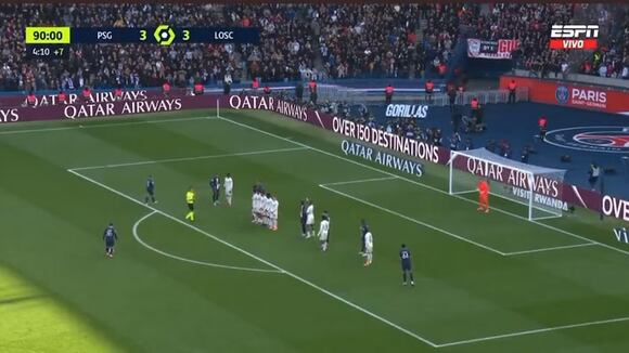 Messi apareció con soberbio golazo en la última para salvar al PSG