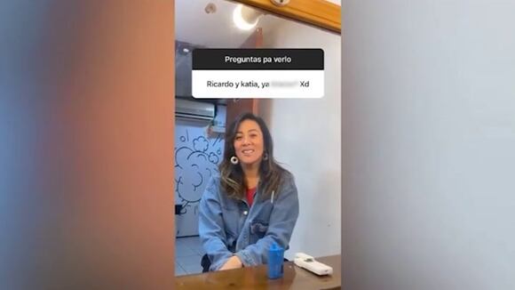 Fan le pregunta a Ricardo Mendoza si tuvo encuentro íntimo con Cathy Sáenz y así respondió
