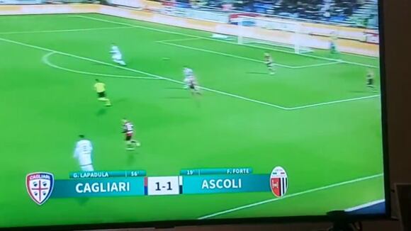 Lapadula anotó el 1-1 de Cagliari ante Ascoli