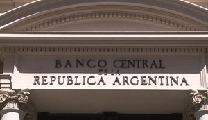 FMI desembolsará unos 800 millones de dólares a Argentina | VIDEO