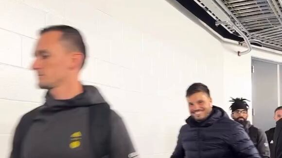 Pedro Gallese animó vestuario del Orlando City con temas de Josimar