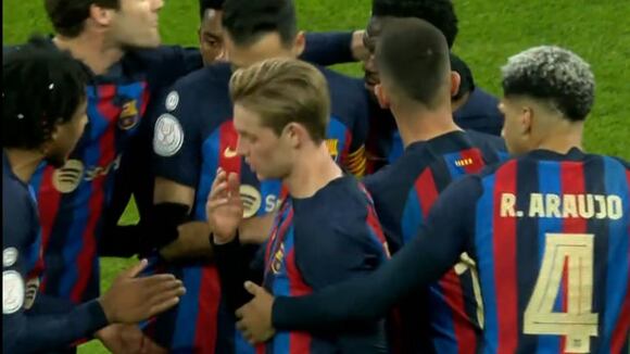 Eder Militao anotó en propia puerta el 1-0 de Barcelona vs. Real Madrid. (Video: DIRECTV)