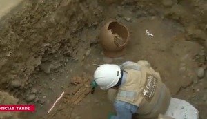 Hallan restos humanos de más de 1,300 años enterrados en Miraflores