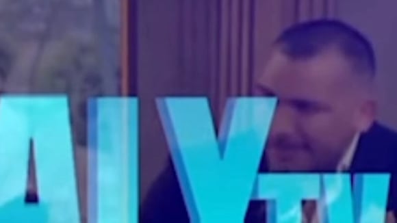 TROME - ¡Renzo Spraggon no puede ingresar al Perú! Migraciones le quitó la residencia luego de 10 años