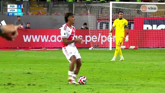 Oliver Sonne reaccionó con frustración tras saber que no debutaría con Perú (Video: América)