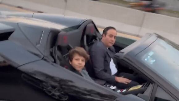 TROME - Sheyla Rojas publica video de Sir Winston paseando a su hijo Antoñito en su Lamborghini: “Si los ven por la calle son mandilones”