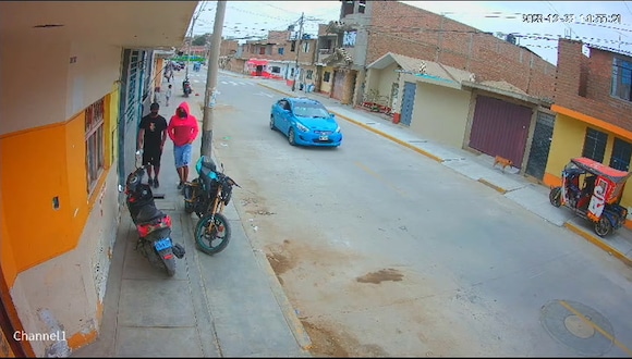 La Libertad: Dos sujetos dejan explosivo en casa de alcalde de Sinsicap.